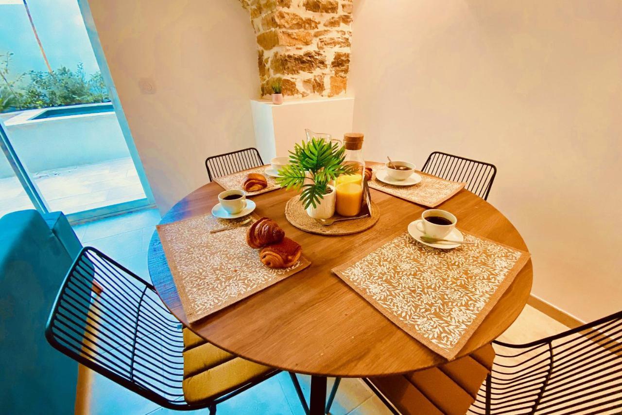 فيلا نيمفي La Terra Nostra - Townhouse - Swimming Pool المظهر الخارجي الصورة