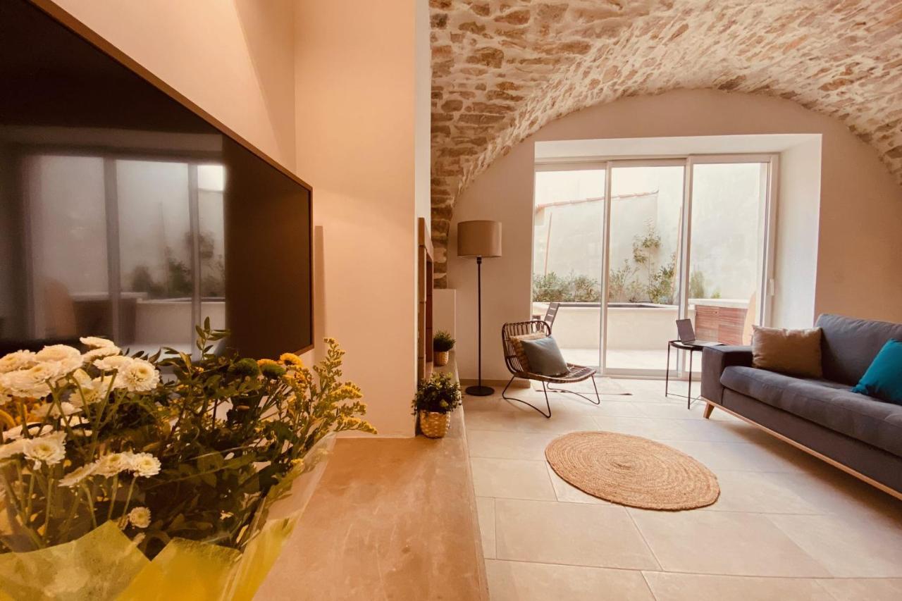 فيلا نيمفي La Terra Nostra - Townhouse - Swimming Pool المظهر الخارجي الصورة